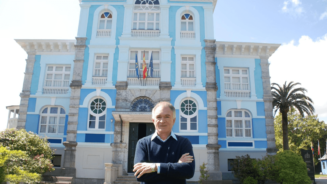 "When there is economic growth, nobody thinks about ideological conflict" Dionisio Gutiérrez in interview